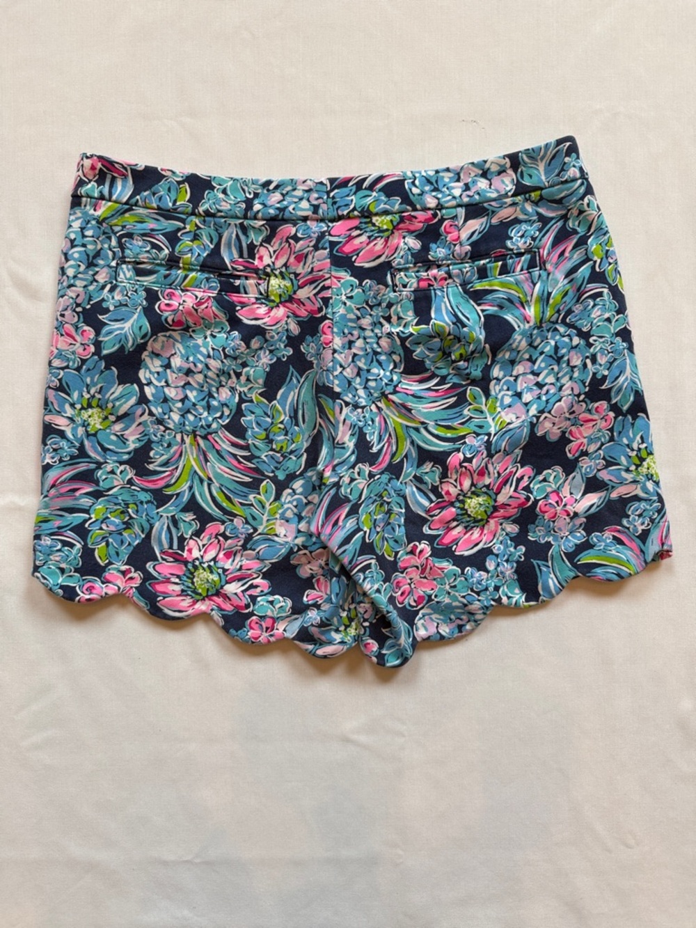 Lilly Pulitzer Buttercup Knit Shorts High Tide Navy Pineapple Paradise Size 12 - Picture 6 of 13
